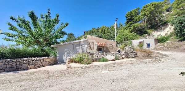 casa indipendente in vendita a Noto
