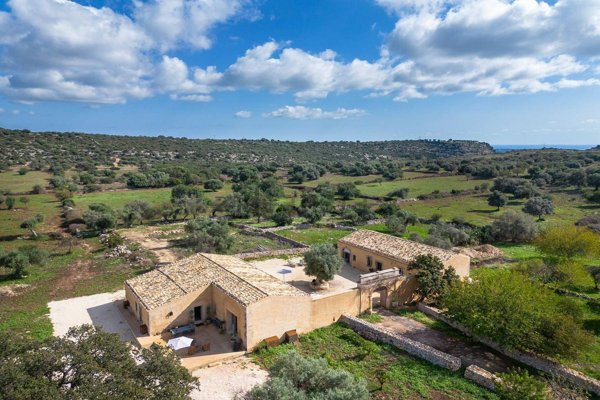 casale in vendita a Noto