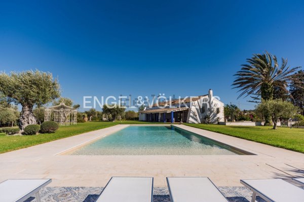 casa indipendente in vendita a Noto