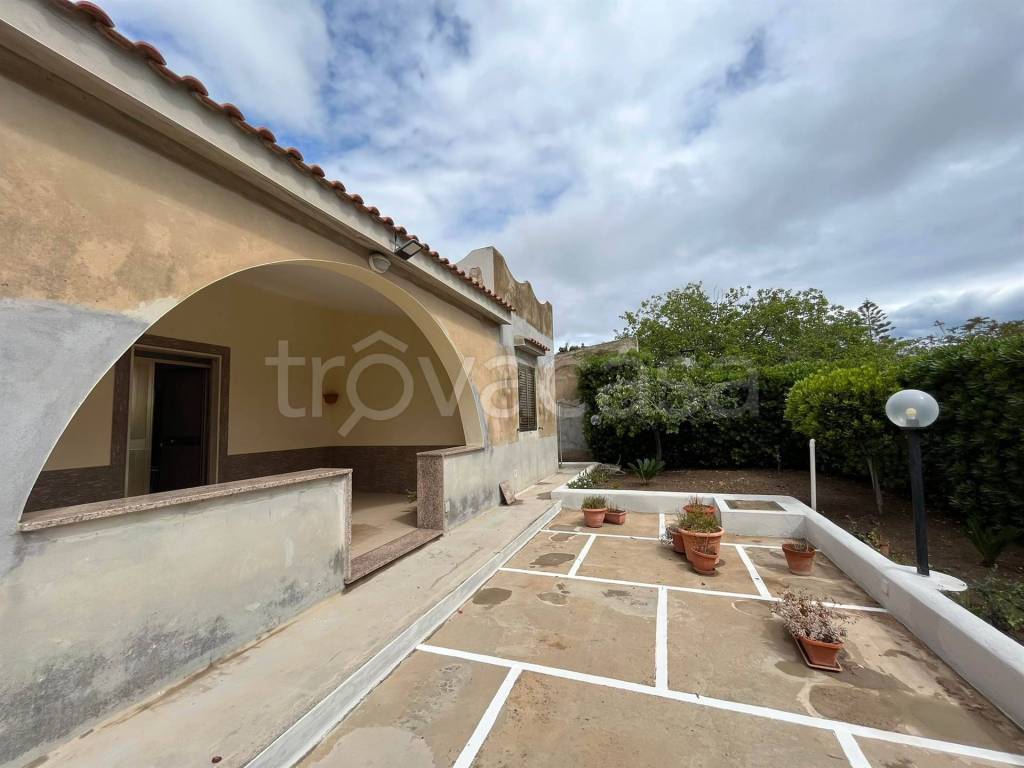 casa indipendente in vendita a Noto