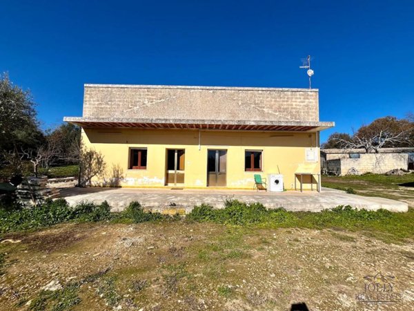 casa indipendente in vendita a Noto in zona Rigolizia