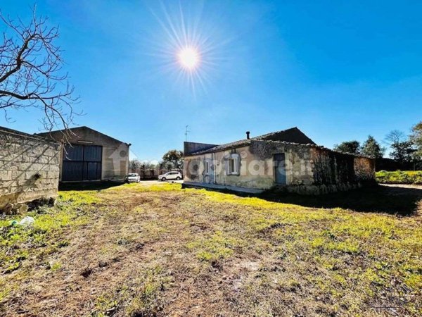 appartamento in vendita a Noto in zona Rigolizia