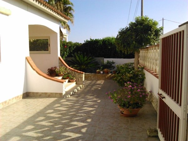 casa indipendente in vendita a Noto in zona Calabernardo