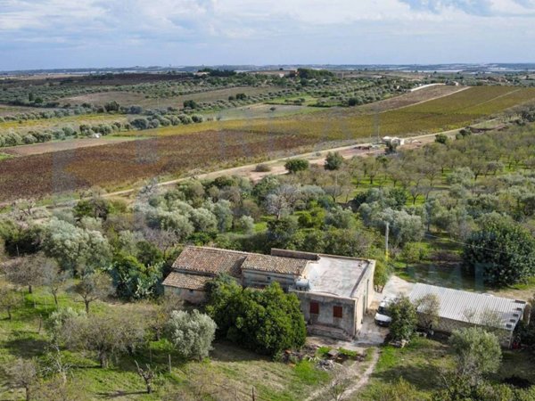 casa indipendente in vendita a Noto