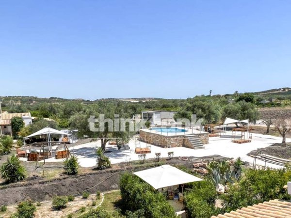 casa indipendente in vendita a Noto