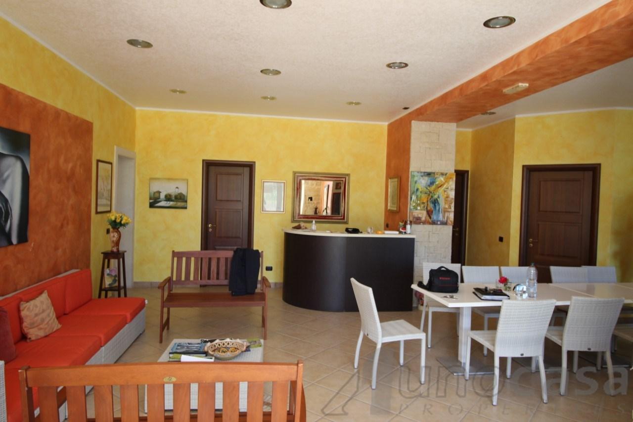 casa indipendente in vendita a Noto