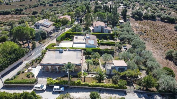 casa indipendente in vendita a Noto in zona Lido di Noto