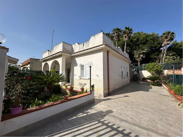 casa indipendente in vendita a Noto in zona Lido di Noto