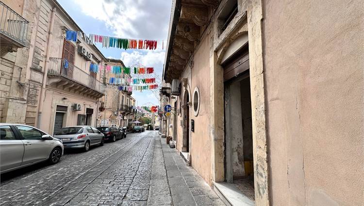 casa indipendente in vendita a Noto
