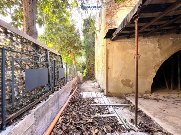 locale commerciale in vendita a Noto