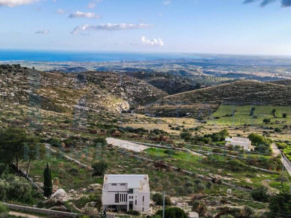 casa indipendente in vendita a Noto