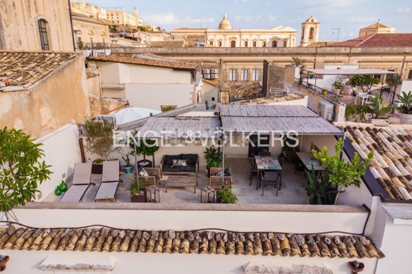 casa indipendente in vendita a Noto