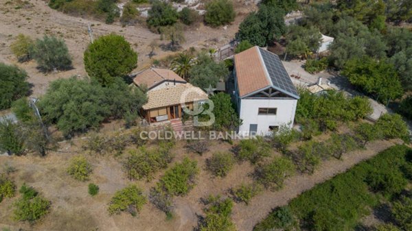 casa indipendente in vendita a Noto