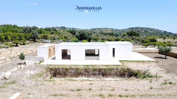 casa indipendente in vendita a Noto