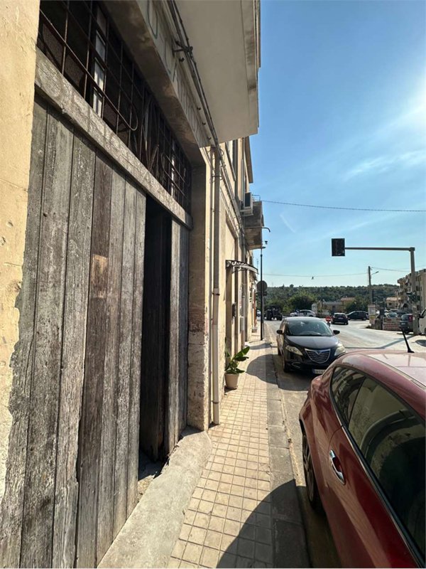 casa semindipendente in vendita a Noto