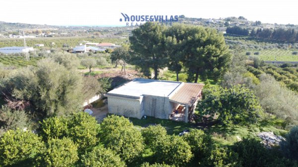 casa indipendente in vendita a Noto