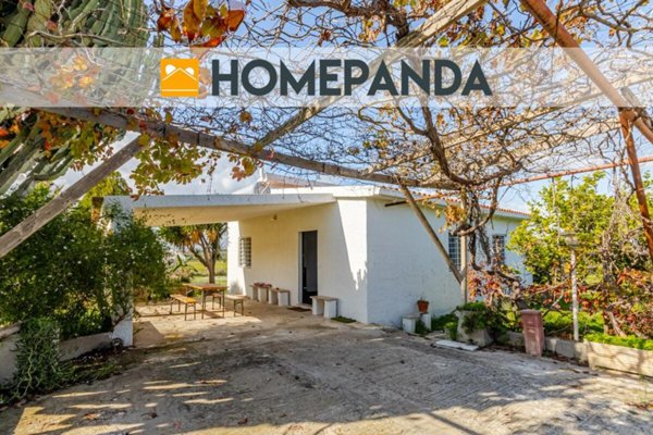 casa indipendente in vendita a Noto