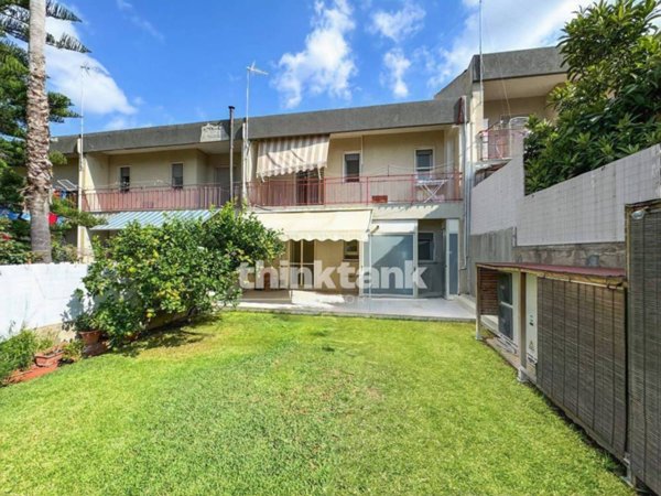 casa indipendente in vendita a Noto