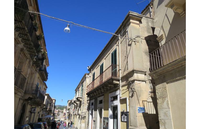 casa indipendente in vendita a Noto