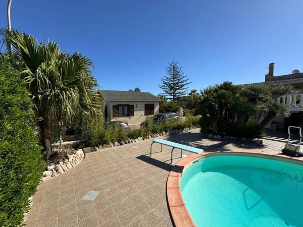 casa indipendente in vendita a Noto in zona San Lorenzo