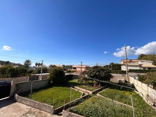 casa indipendente in vendita a Noto in zona San Corrado di Fuori