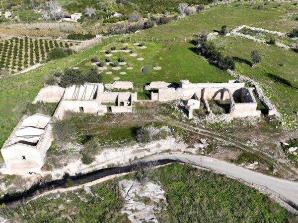 casa indipendente in vendita a Noto