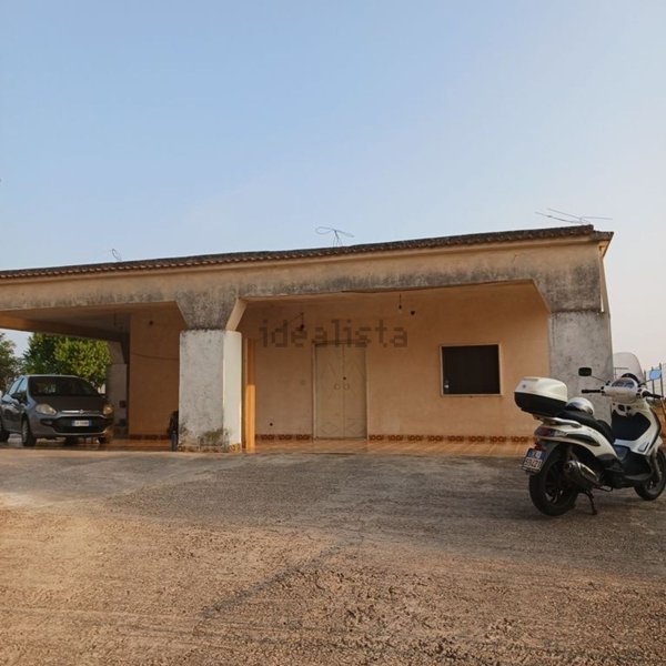 casa indipendente in vendita a Noto