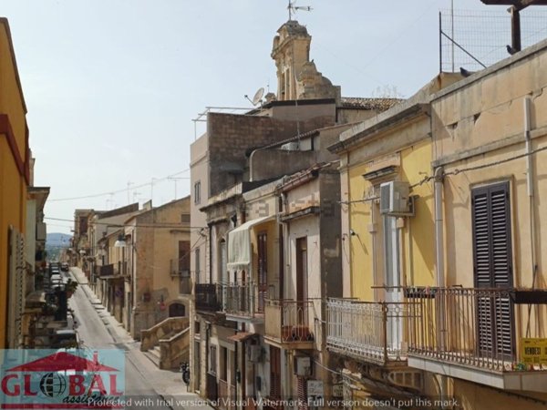 casa indipendente in vendita a Noto