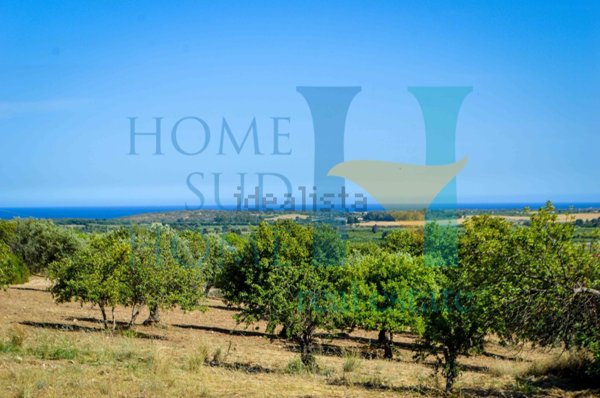 terreno edificabile in vendita a Noto in zona Vendicari