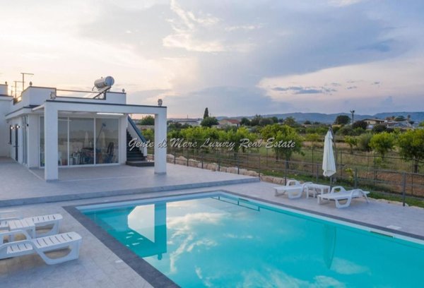 casa indipendente in vendita a Noto