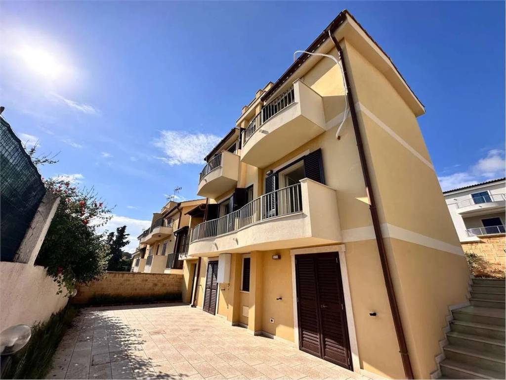 casa indipendente in vendita a Noto in zona Lido di Noto