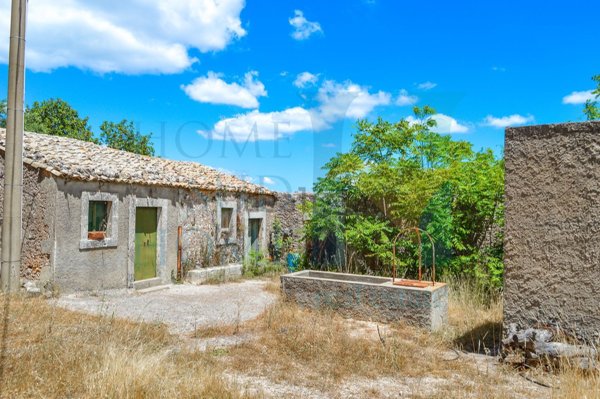 casale in vendita a Noto