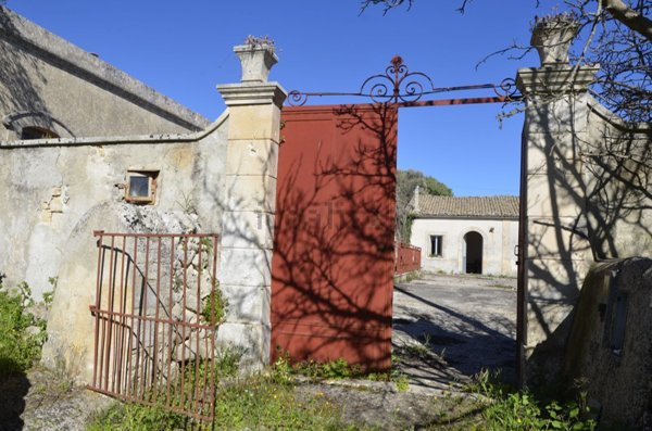 casale in vendita a Noto in zona Castelluccio