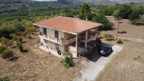 casa indipendente in vendita a Noto