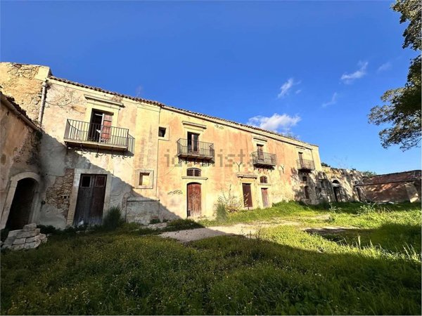 casale in vendita a Noto