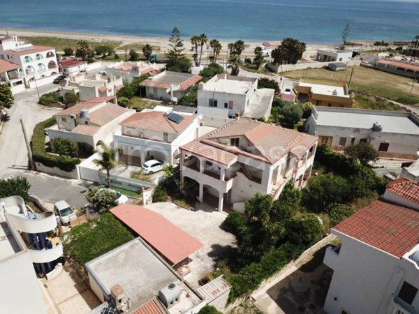casa indipendente in vendita a Noto in zona San Lorenzo