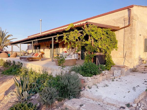 pentavano in vendita a Noto