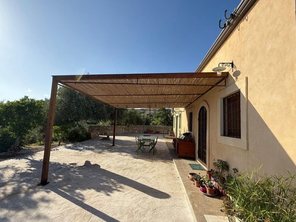 pentavano in vendita a Noto