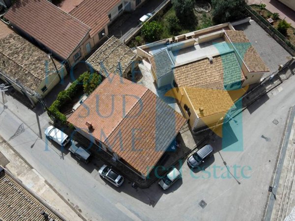 casa indipendente in vendita a Noto in zona Testa dell'Acqua