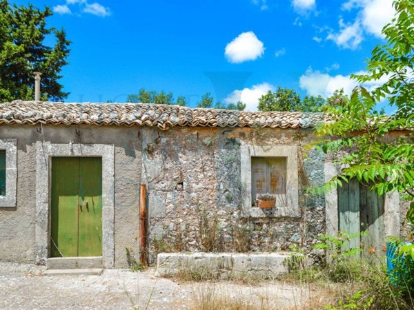 casa indipendente in vendita a Noto