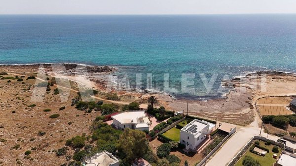 casa indipendente in vendita a Noto in zona San Lorenzo