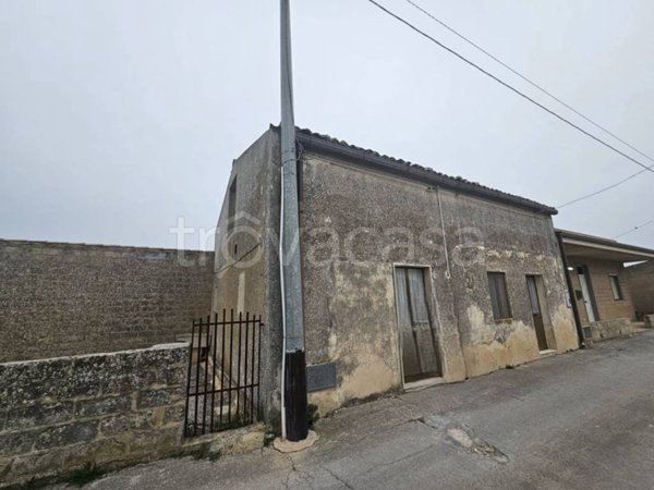 casa indipendente in vendita a Noto in zona Testa dell'Acqua