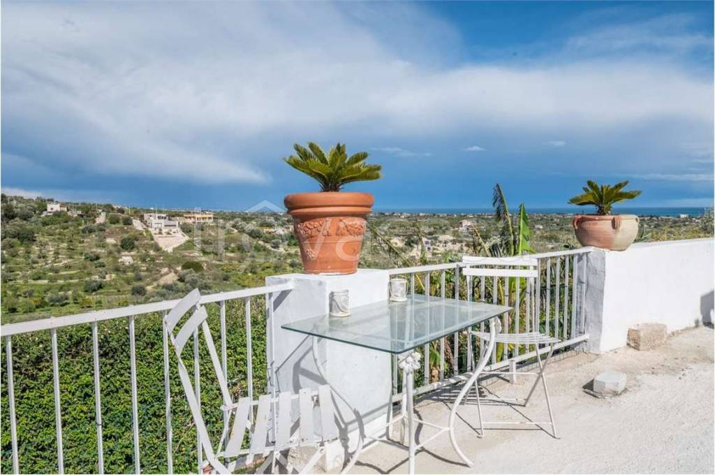 casa indipendente in vendita a Noto