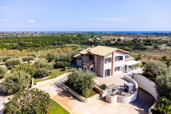 casa indipendente in vendita a Noto