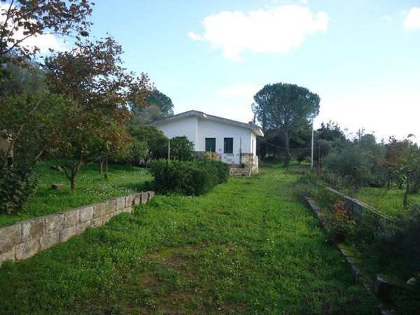 casa indipendente in vendita a Noto