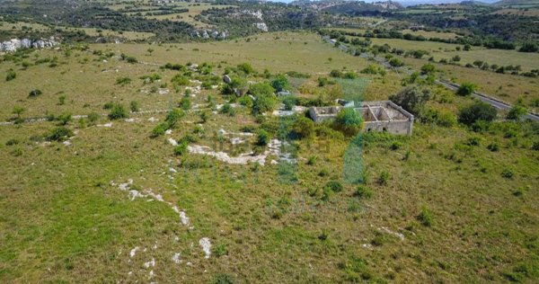 casa indipendente in vendita a Noto