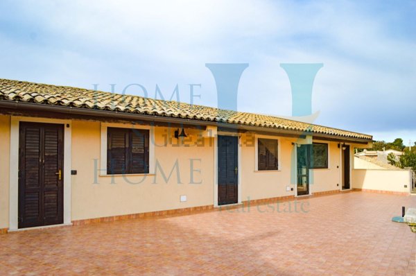 casa indipendente in vendita a Noto in zona Vendicari