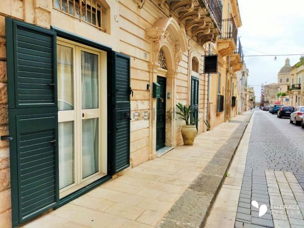 casa indipendente in vendita a Noto