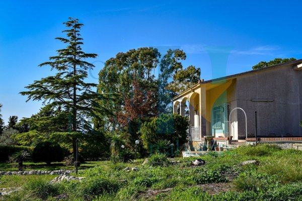 casa indipendente in vendita a Noto