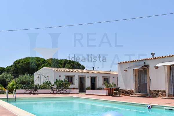 casa indipendente in vendita a Noto